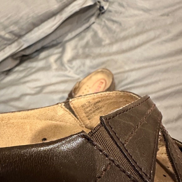 Mary Janes - Picture 4 of 4